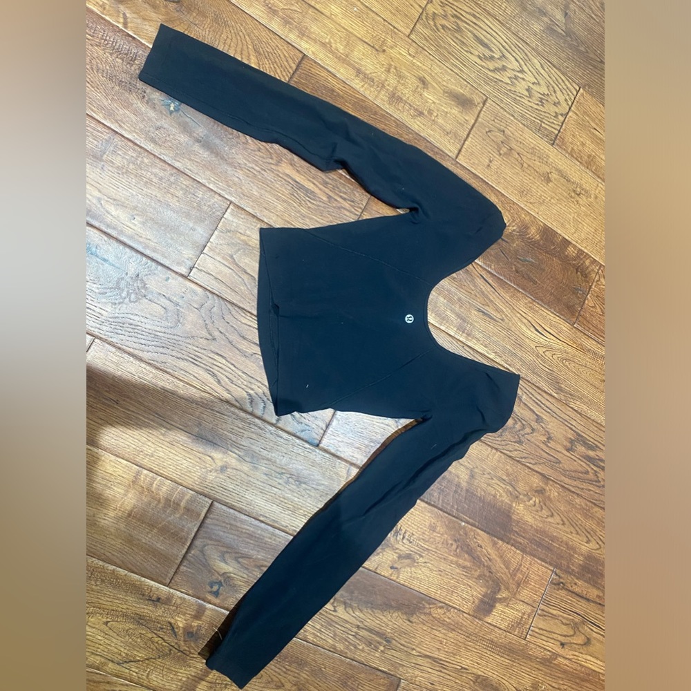 Lululemon Align Long Sleeve Women’s Black Cropped top